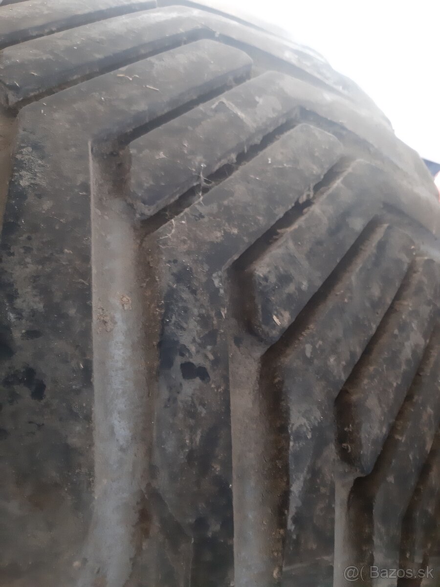 Claas lexion pneu 700/50-26,5 - 3