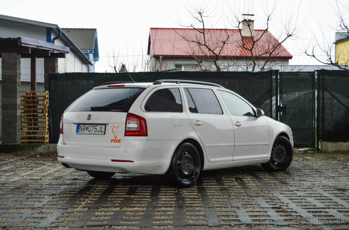 Škoda Octavia Combi 2.0 TDI Ambiente - 3