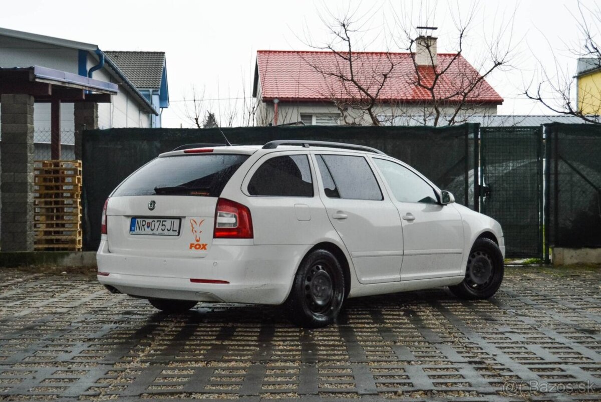 Škoda Octavia Combi 2.0 TDI Ambiente - 3