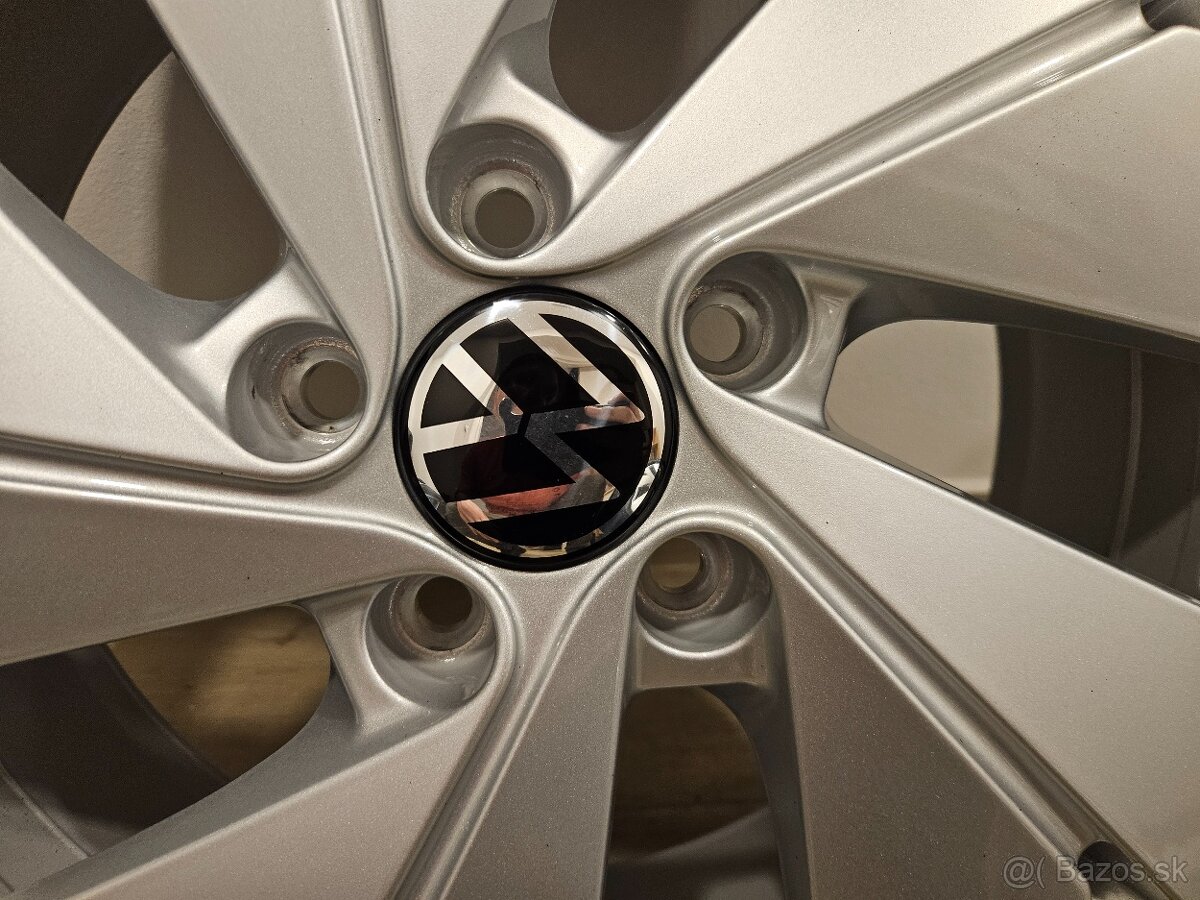 Špičková, orig. zimná sada VW - 5x112 r17 + 205/50 r17 - 3