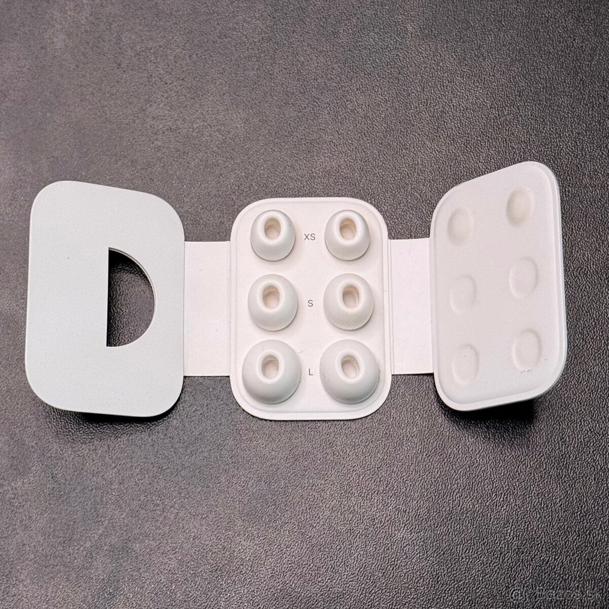 Apple AirPods Pro 2 (2022) - 3