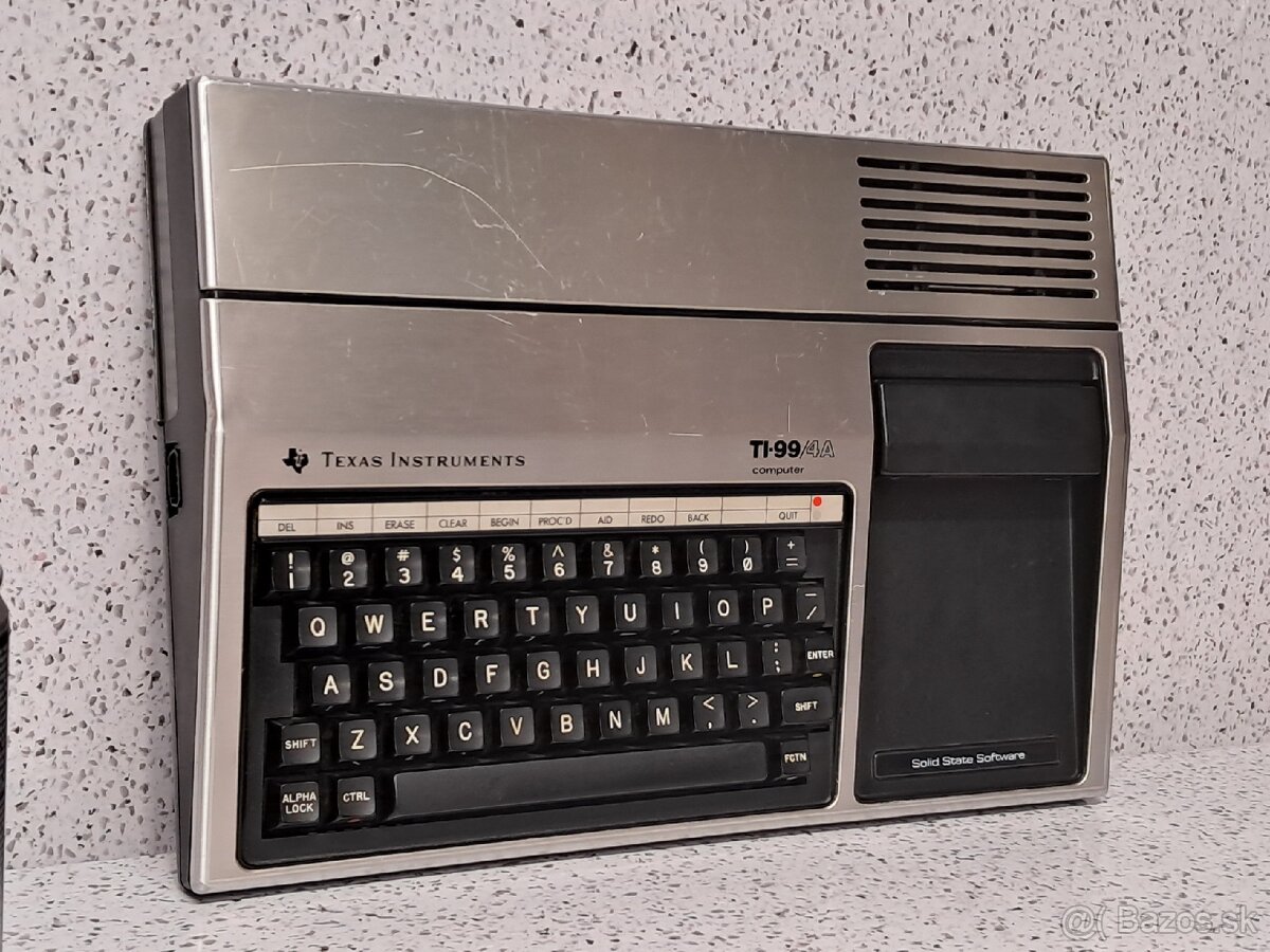 16bit HOME COMPUTER 》Texas Instrument TI-99/4A - 3