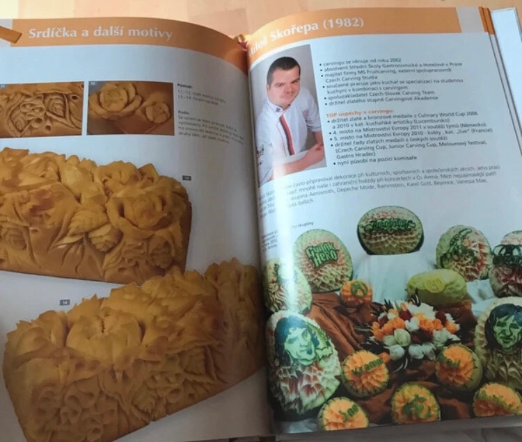 Kniha plus carving súprava - 3