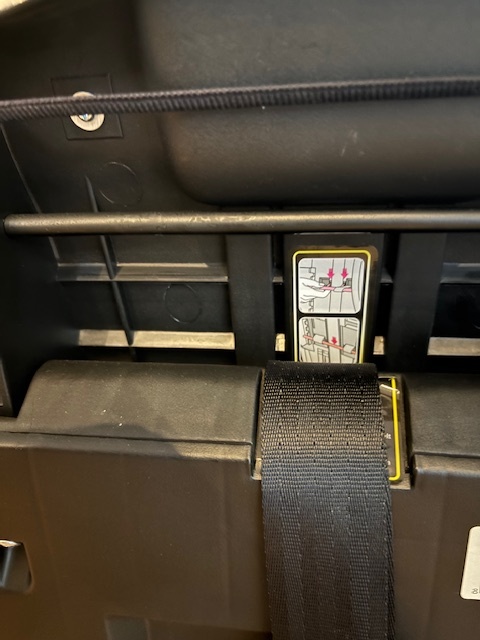 Predám kvalitnú detskú autosedačku zn.Petite&Mars, 9-36 kg - 3