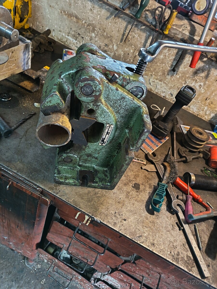 Zverák na gulatinu - 3