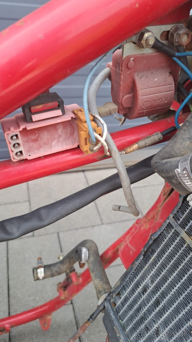 Cagiva Elefant 125 suciastky