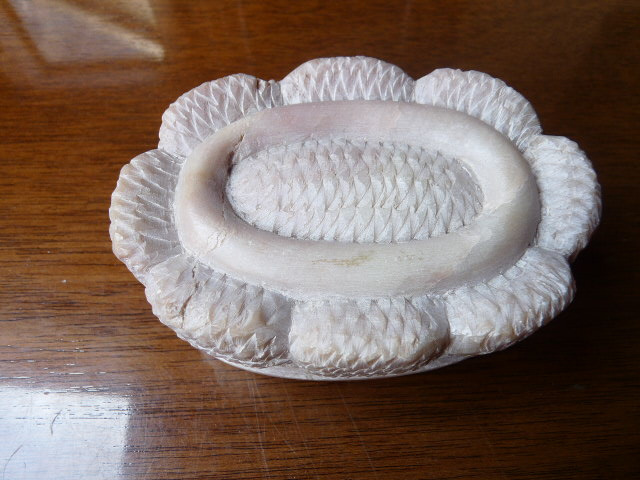 africké ľudové umenie – mastencové artefakty - 3