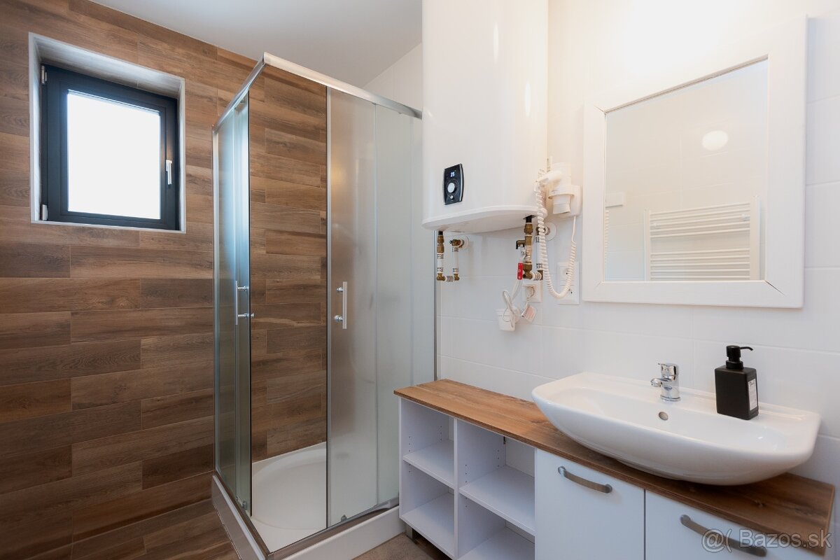 Kompletne zariadený apartmán s výhľadom a parkovaním v proje - 3