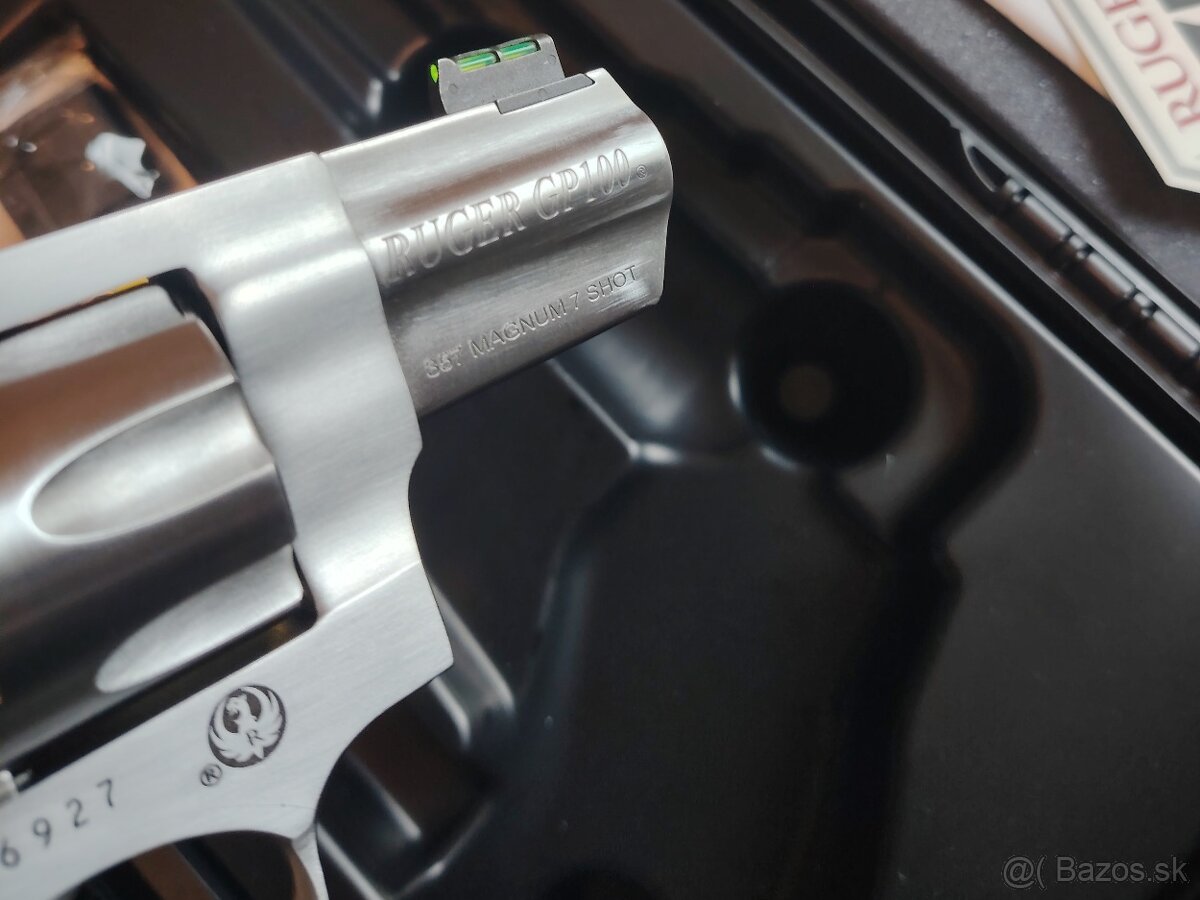 Ruger GP100 - 7 ranový 2,5" revolver .357 Mag - 3