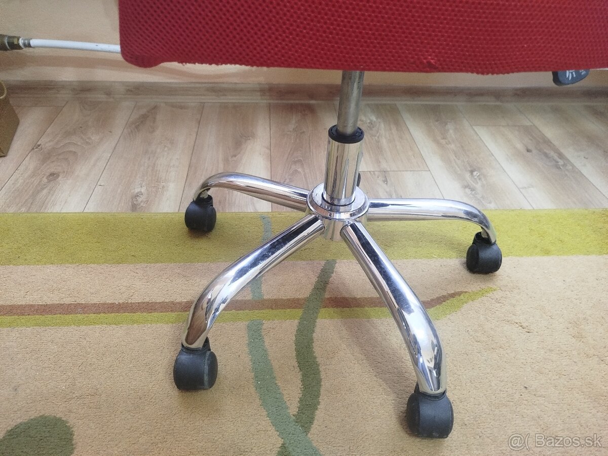 Kancelársku stoličku predám. - 3