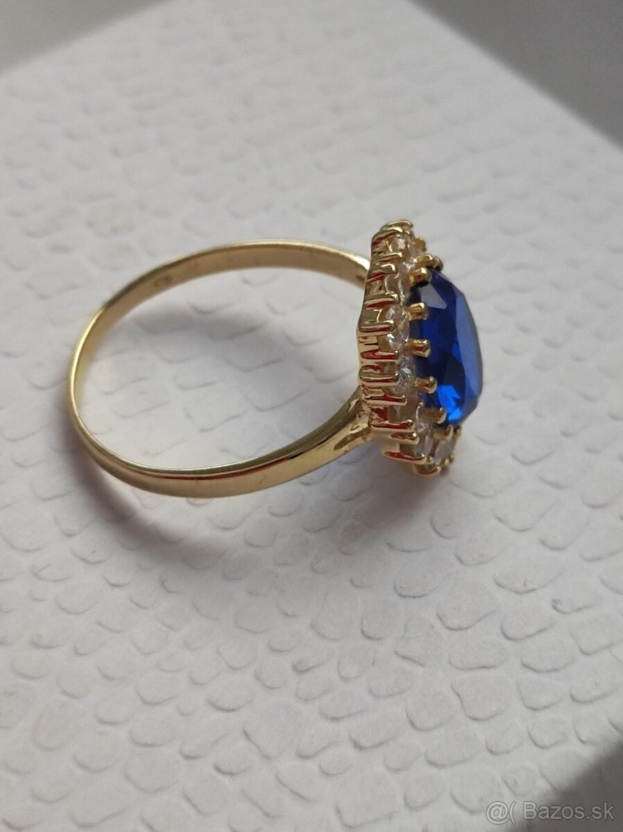 Dámsky zlatý prsteñ - 3