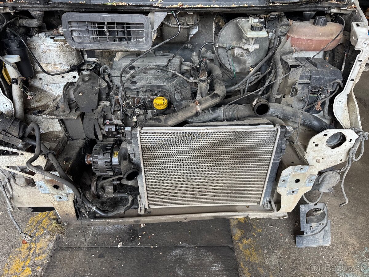 Rozpredam opel vivaro 1.9 - 3