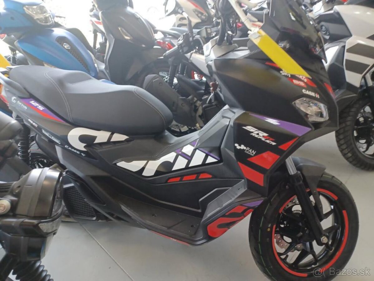 Aprilia SR GT - 3