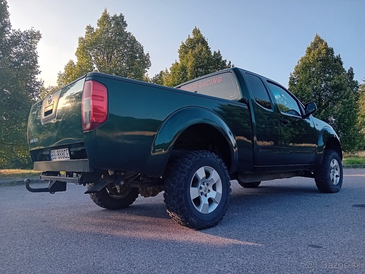 Nissan Navara 2.5 dci 128 kw KING Cab