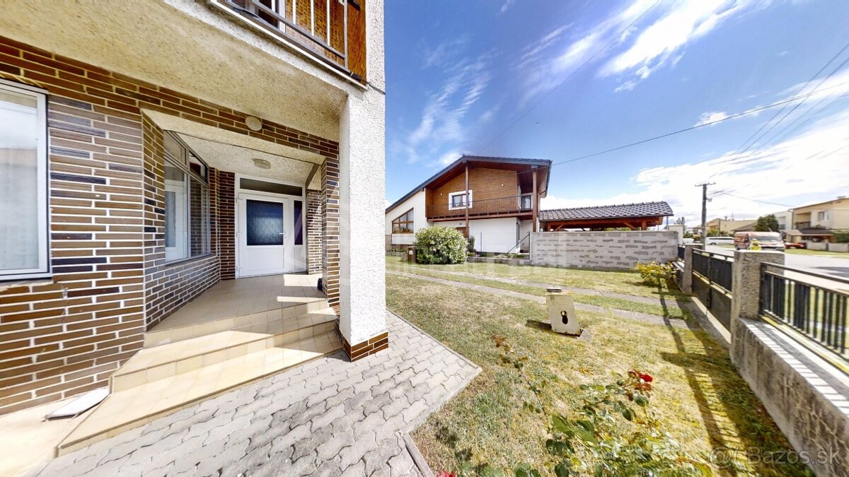 Rodinný dom s 8árovou záhradou v obľúbenej lokalite mesta - 3