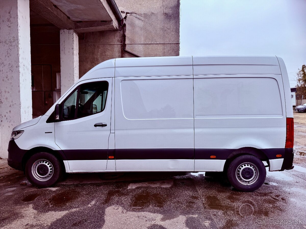 Bezproblémový prenájom dodávky s automatom v Bratislave - 3