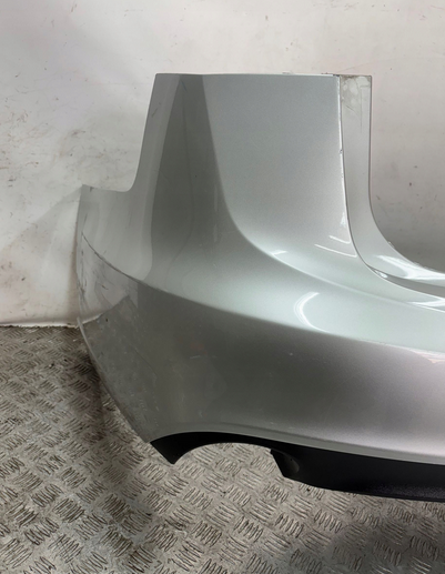 Audi A6 C7 kombi 2011- zadný nárazník - 3