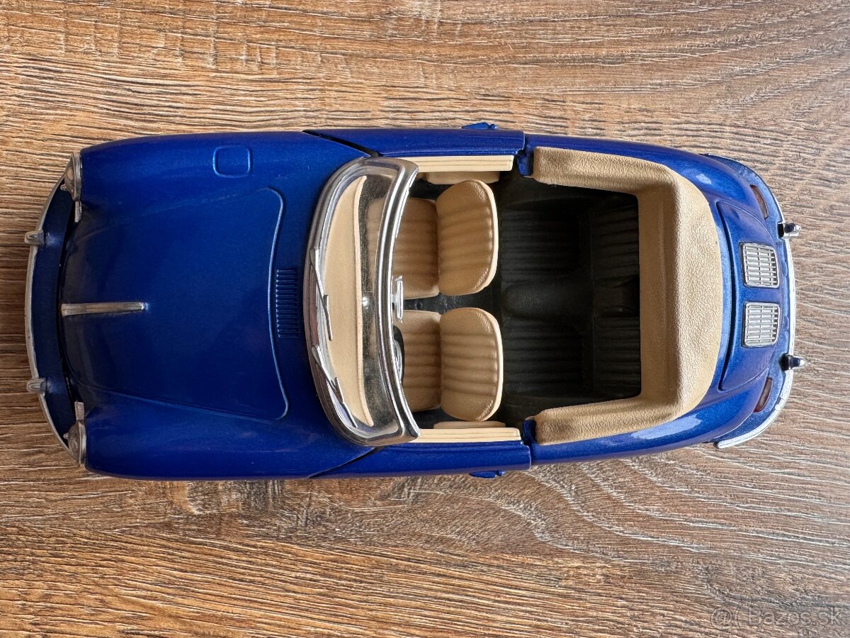 Sběratelský kovový model Porsche 356 B (1961). - 3