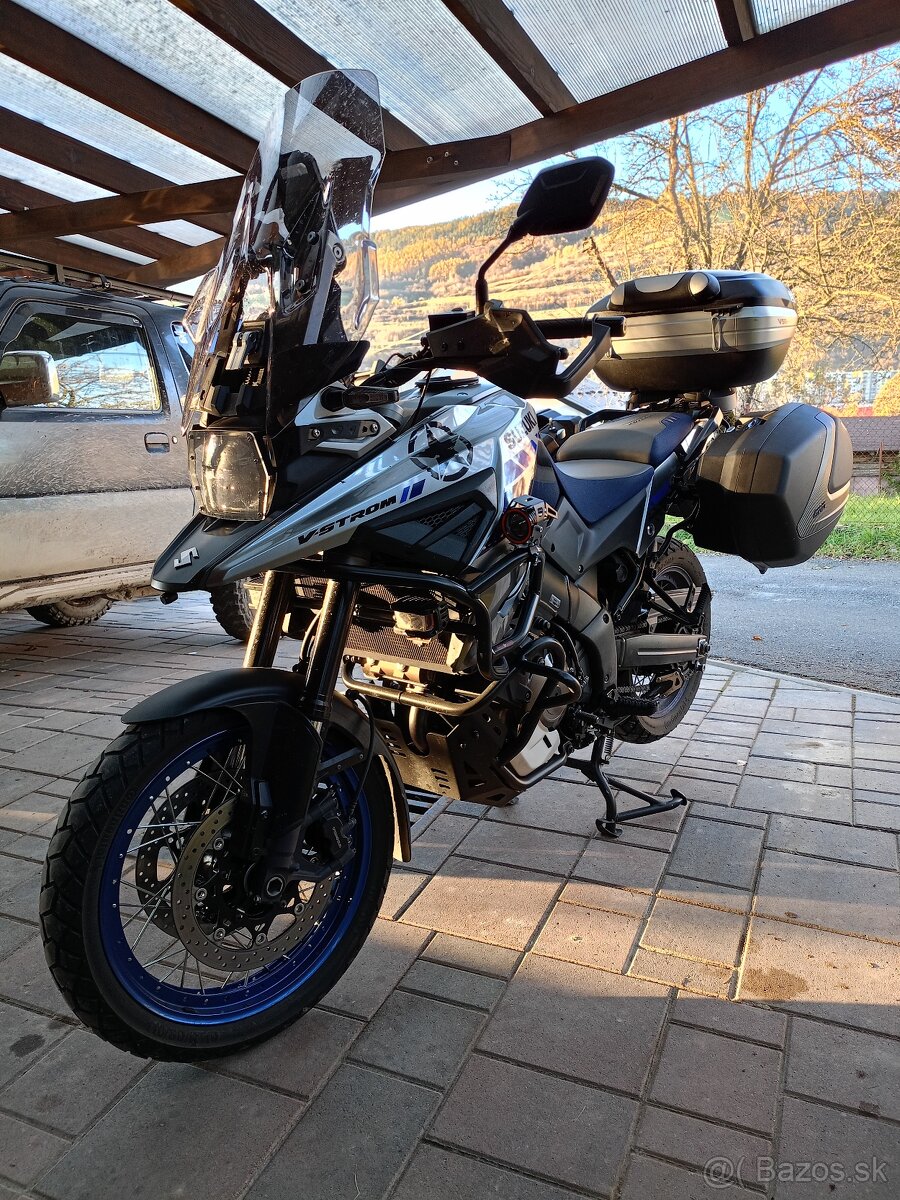 Suzuki V-strom 1050 DL - 3