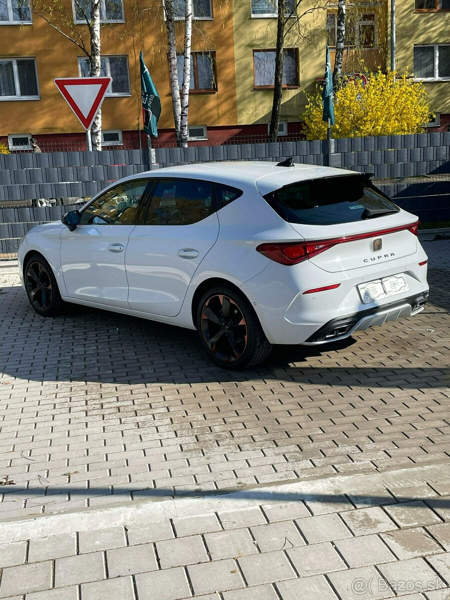 Cupra Leon 2.0L TSI DSG - 3