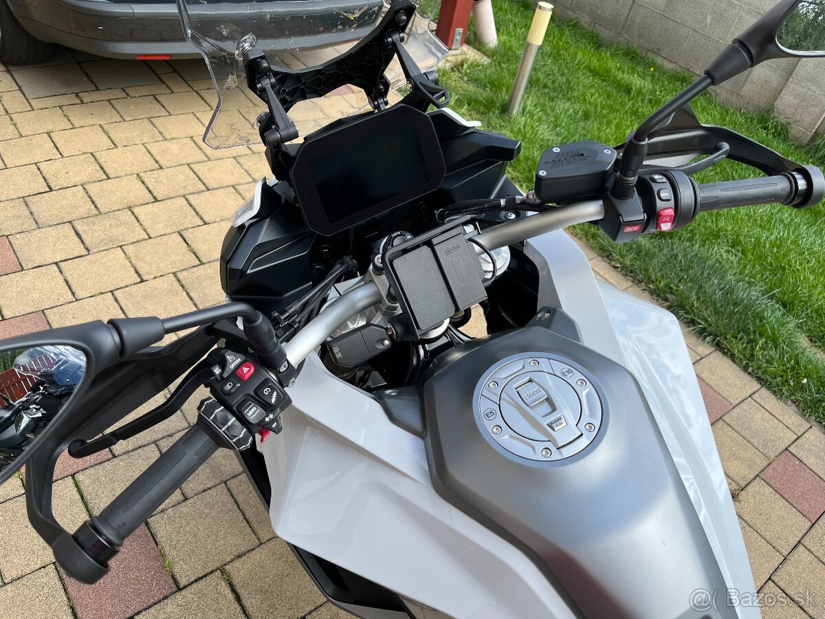 BMW F 900 XR 70kW - 3