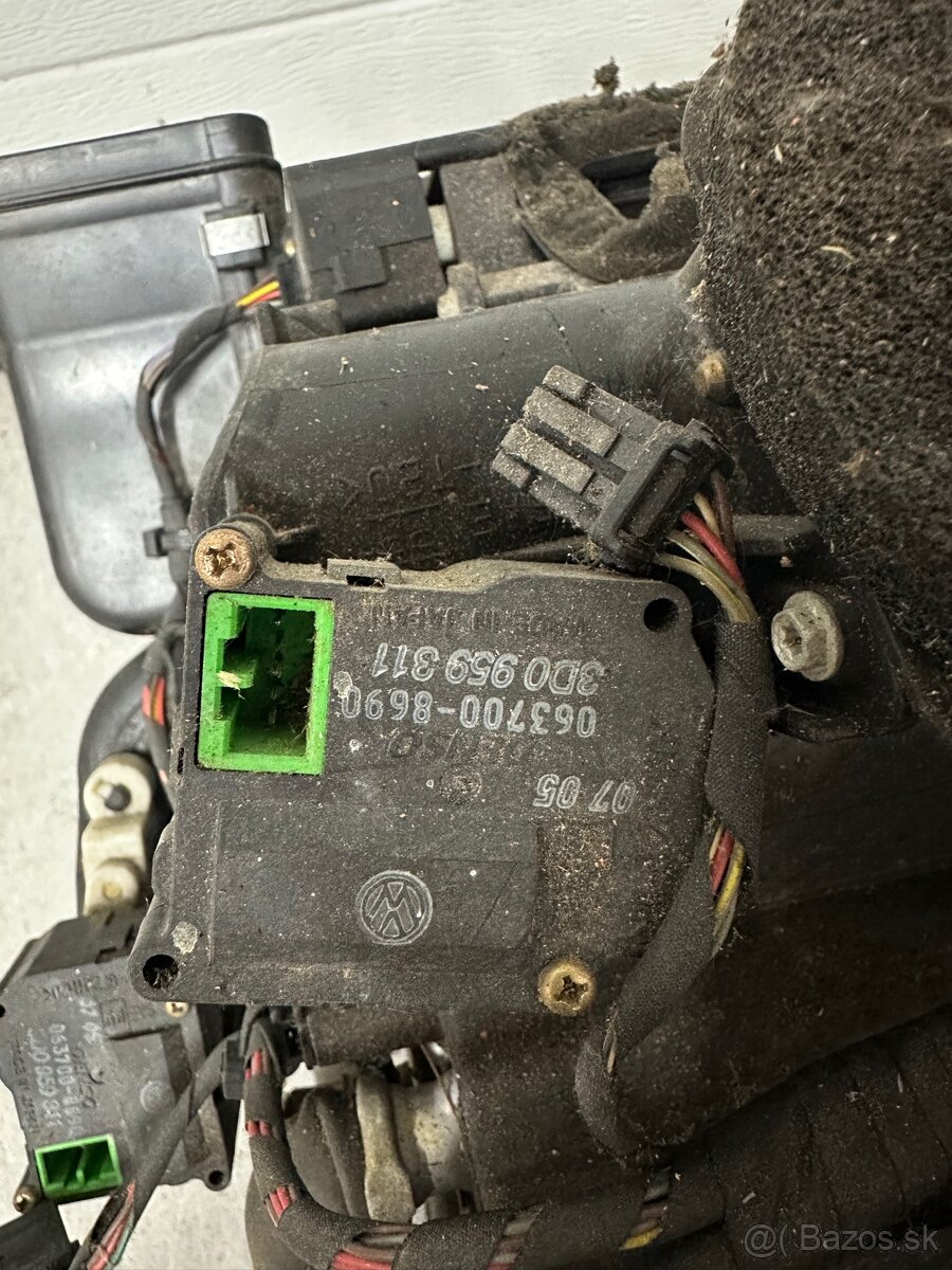 Volkswagen Phaeton Výhrevné/chladiace teleso - 3