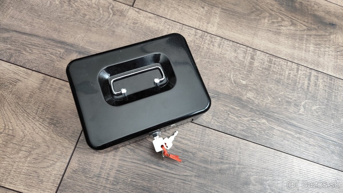 Predám kovové pokladničky. - 3