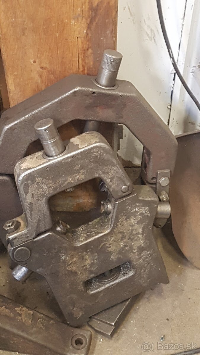 TOS Trenčín SN 50C/1500-soustruh hrotový - 3