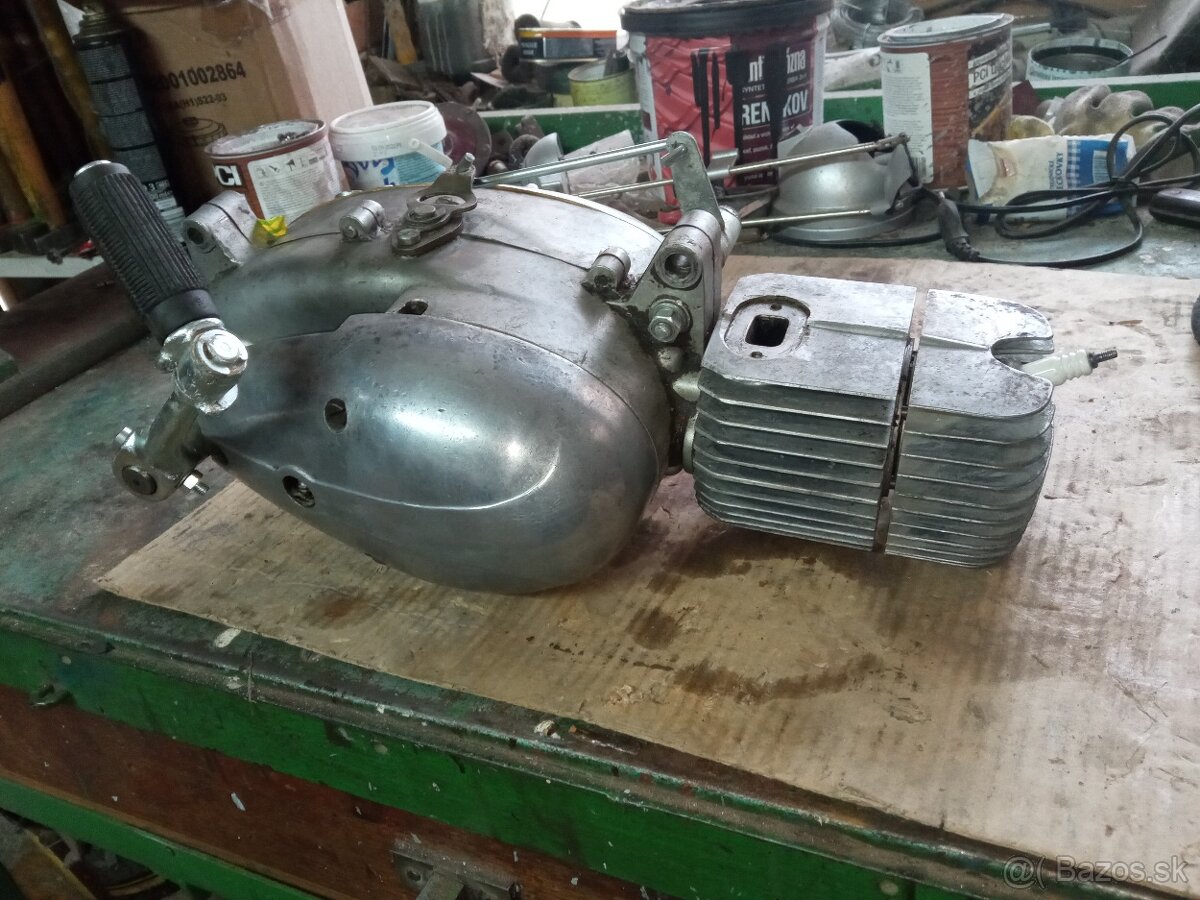 MOTOR JAWA 50 05 PIONIER - 3
