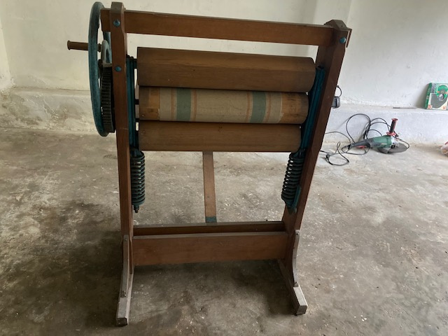 Starý drevený mangel - 3