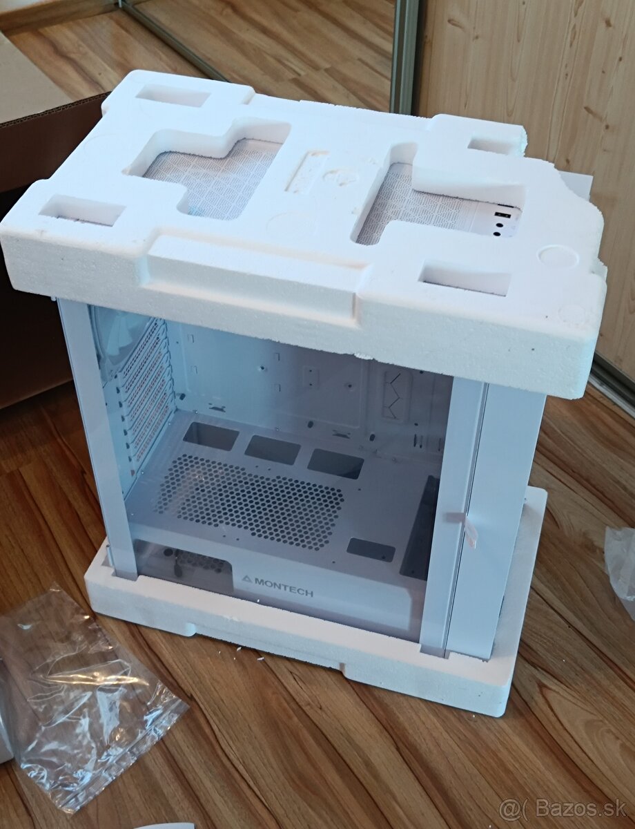 PC skrina, počítačový case - 3