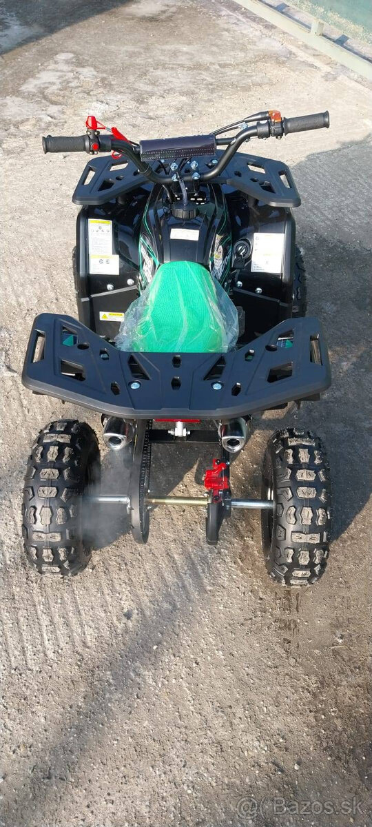 Detská benzínová štvorkolka 49cc - 3
