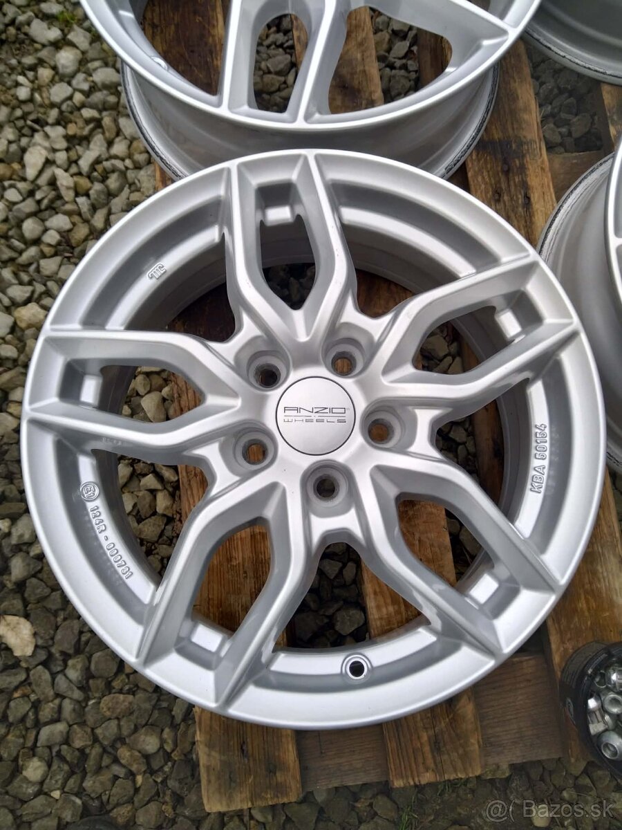 Alu FORD, VOLVO R 16. - 3