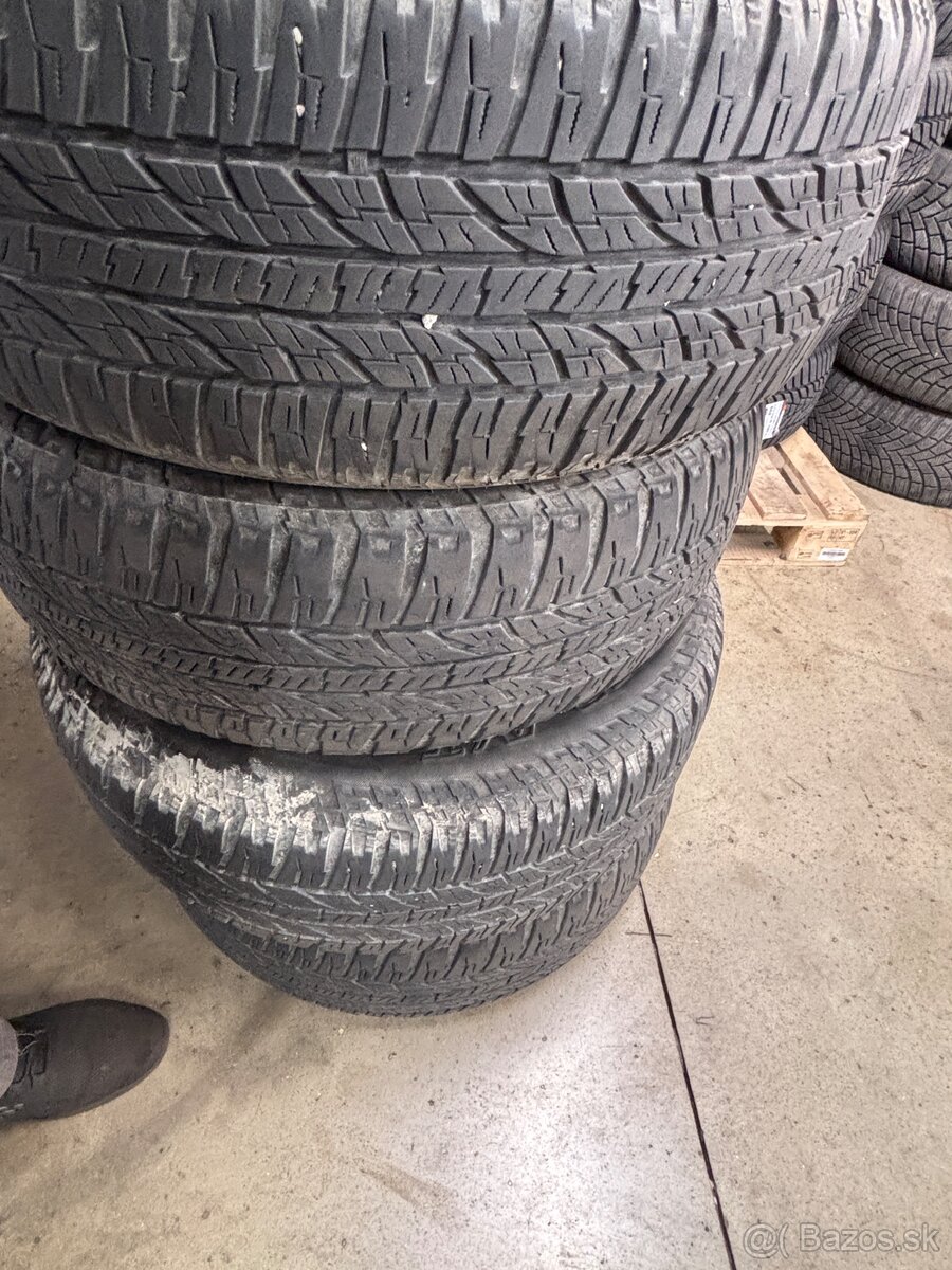 225/60r17 Yokohama - 3