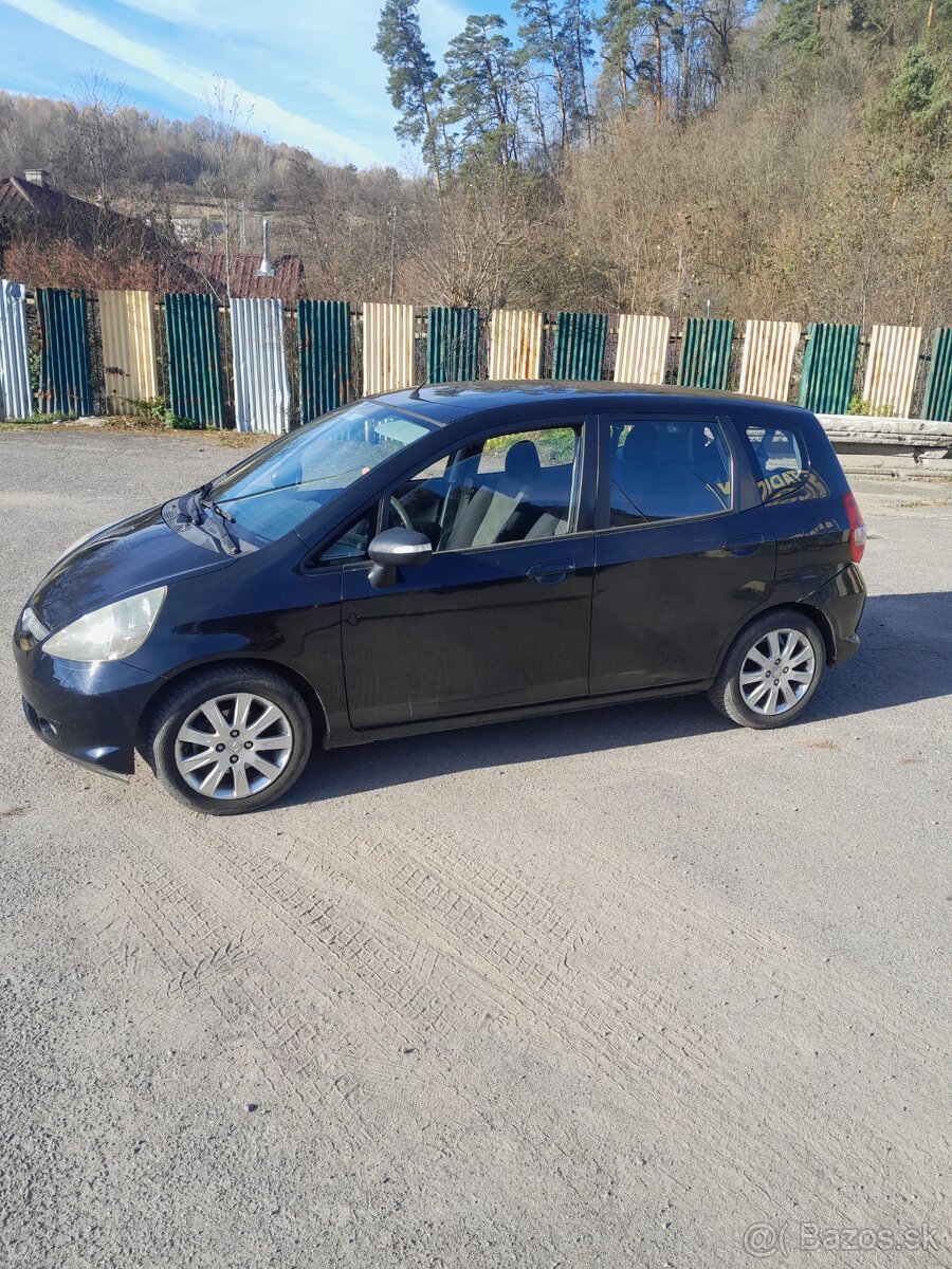 HONDA JAZZ 1.4 61KW - 3