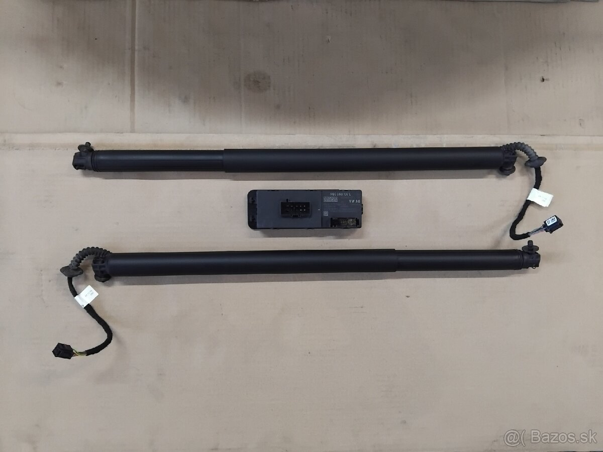 dvere kufra Superb 3 combi - LA7W 8E8E - 3