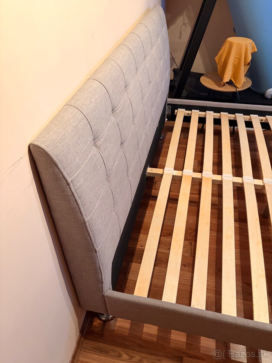 Predám kvalitnu čalúnenu posteľ - 3