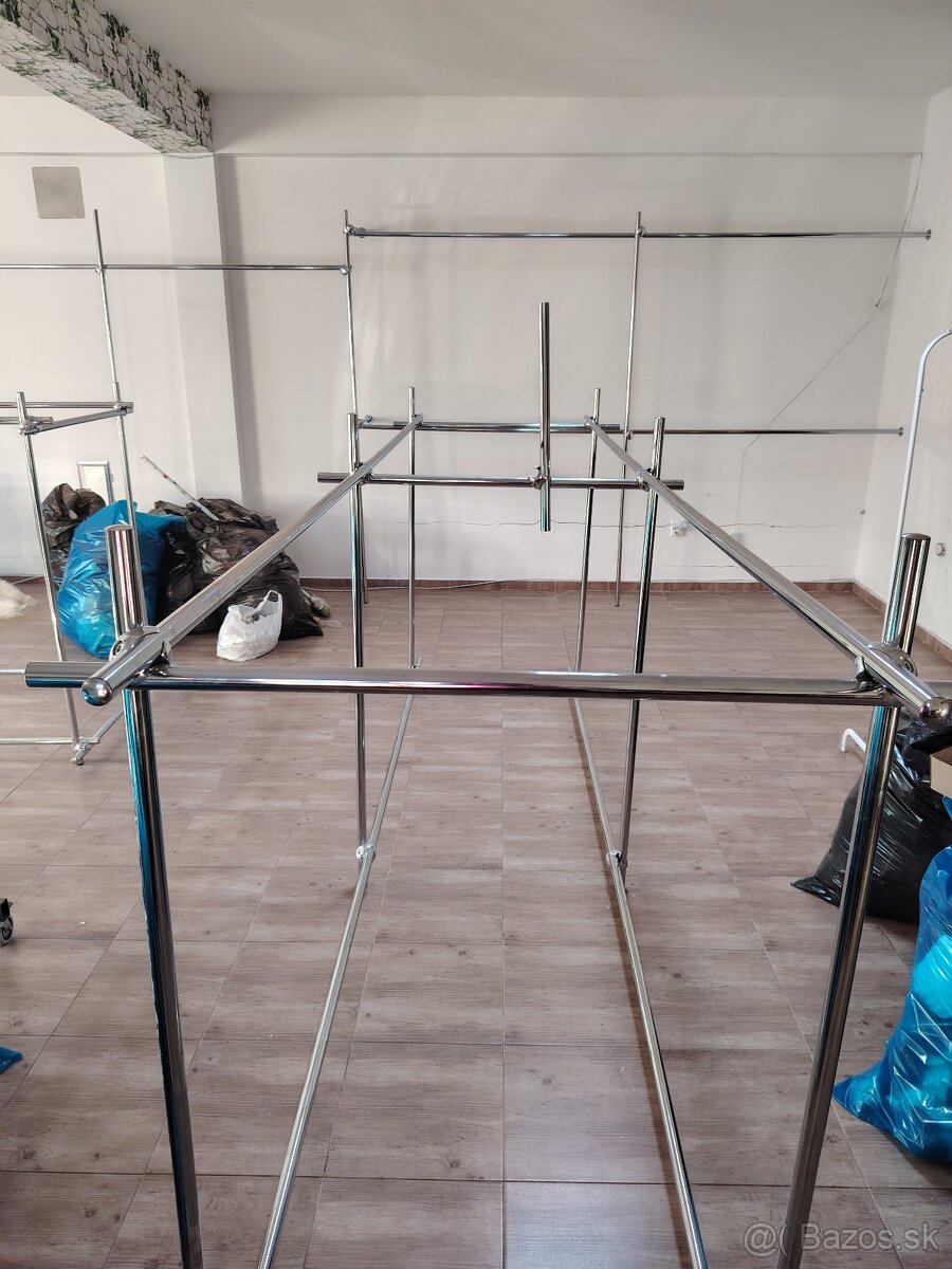 Vešiakový systém - 3