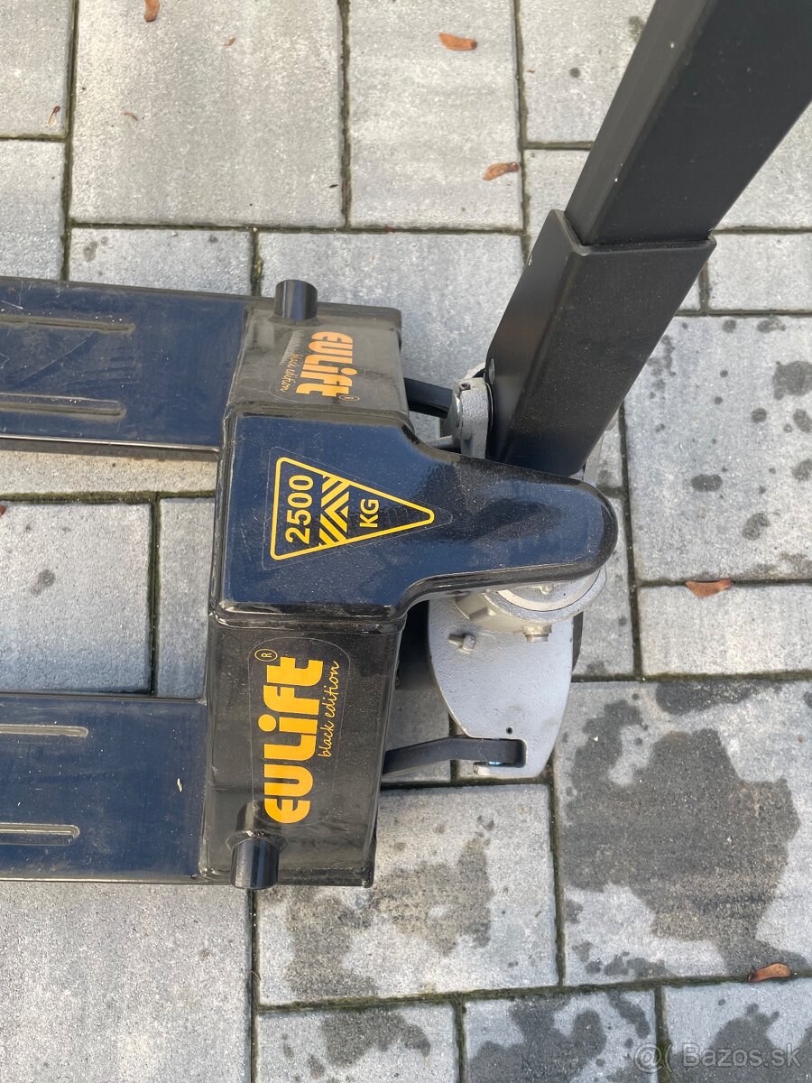 Predám Paletový vozik Eulift Black 2500kg, skoro nový, - 3