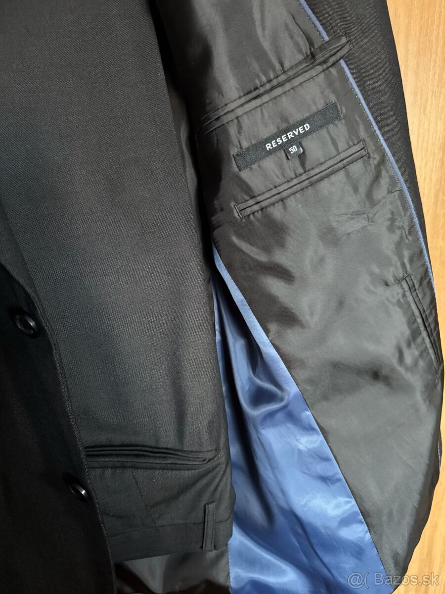 Zachovalý Oblek RESERVED na predaj - 3