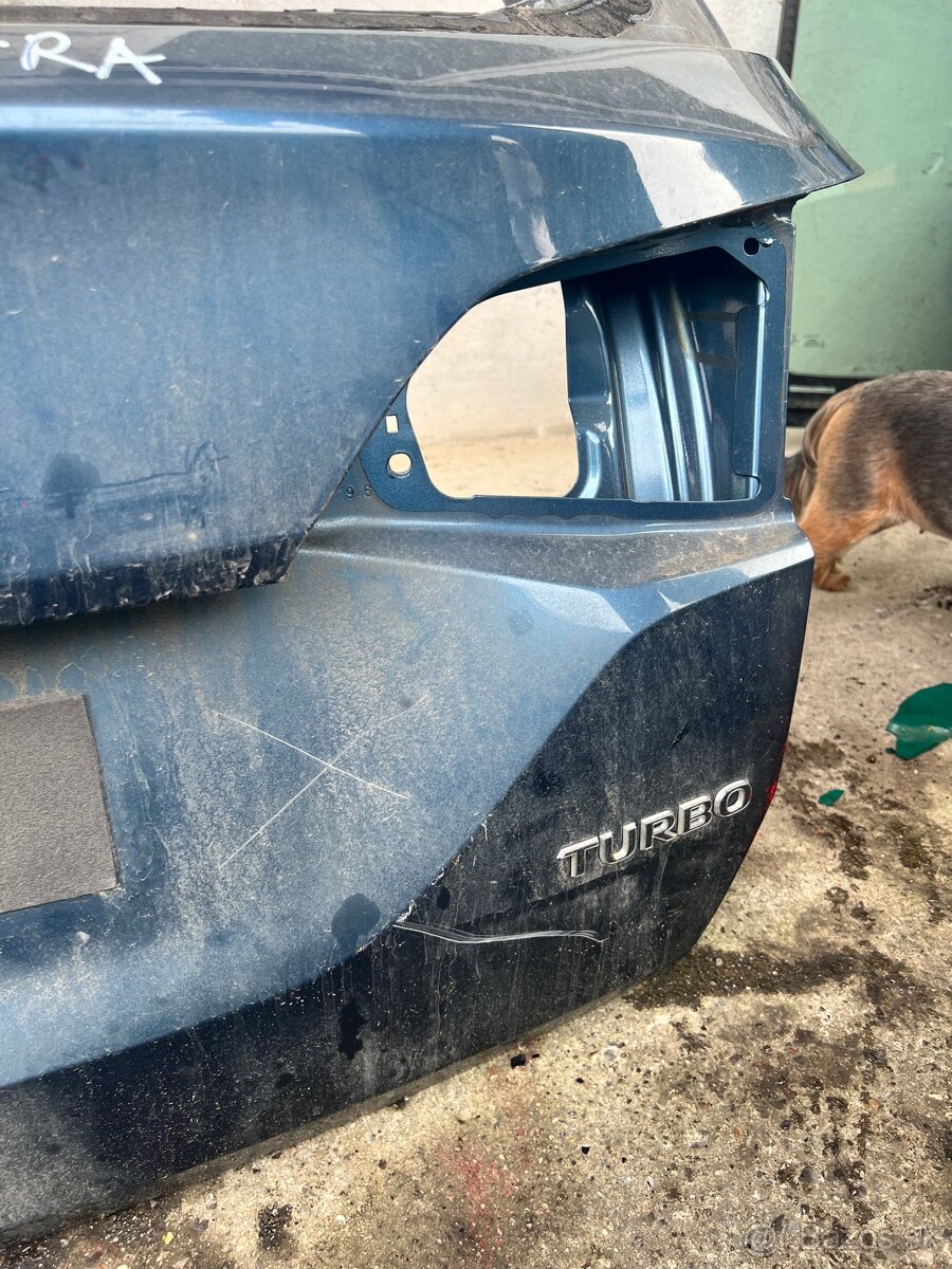 zadná kapota Opel - 3