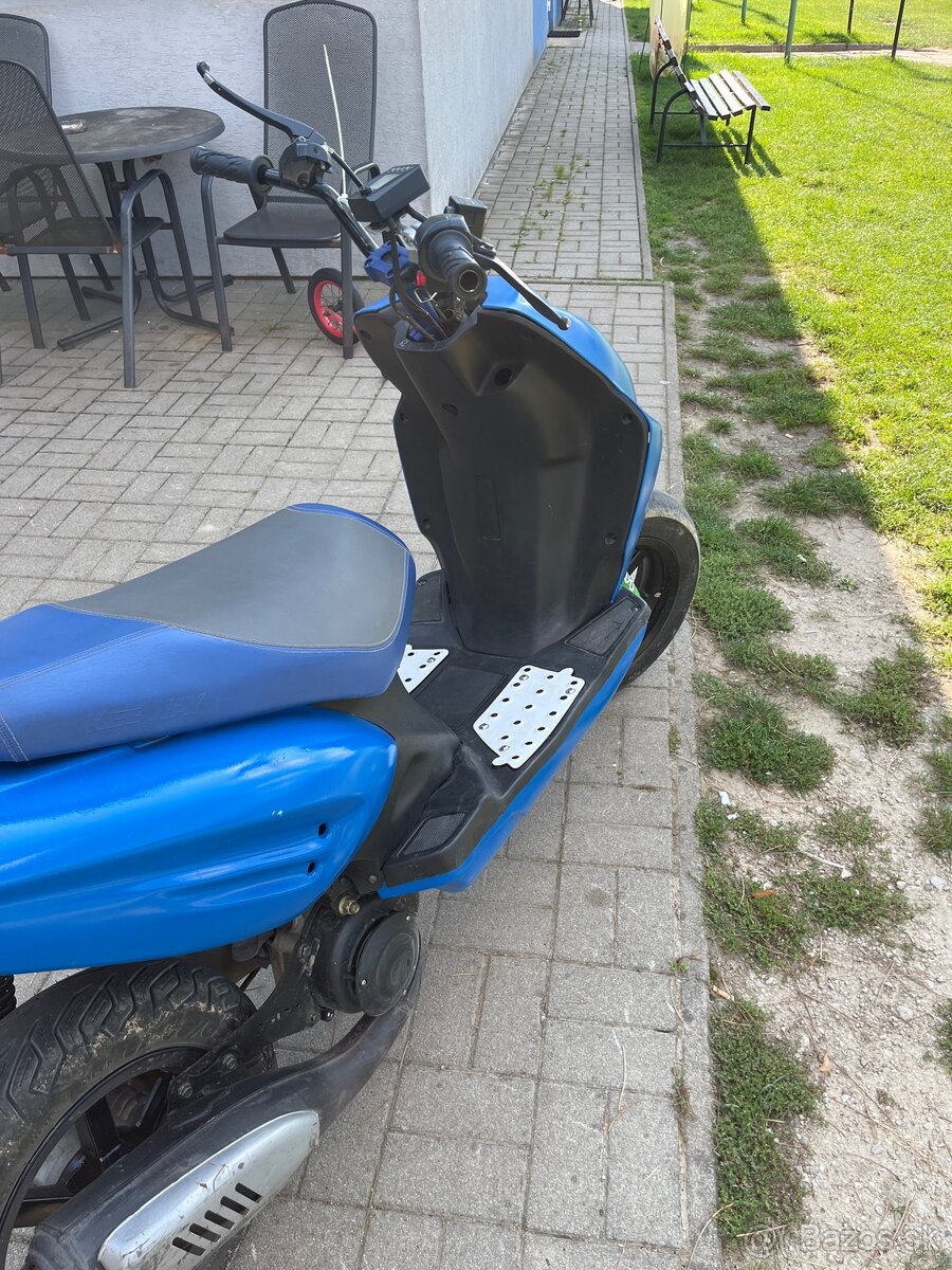 Skúter 50ccm - 3