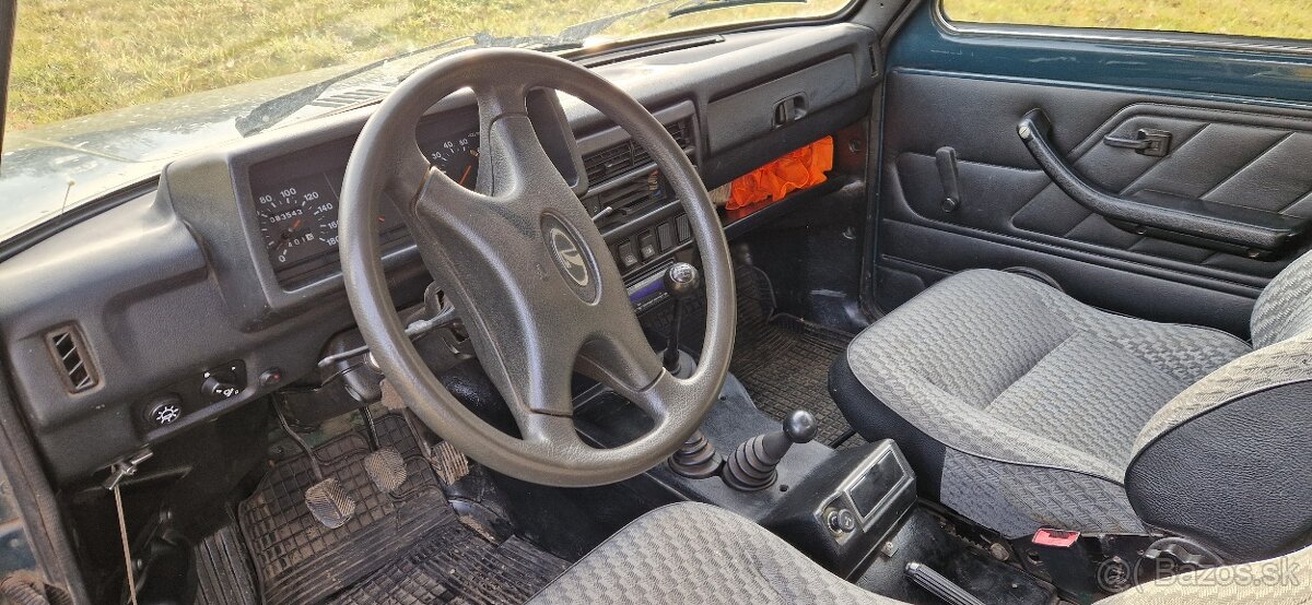Lada Niva - 3