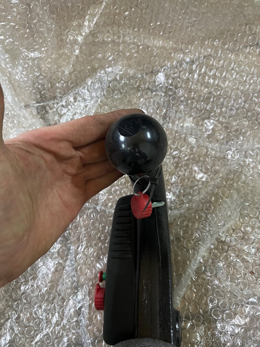 predam bajonet na tazne zariadenie - 3