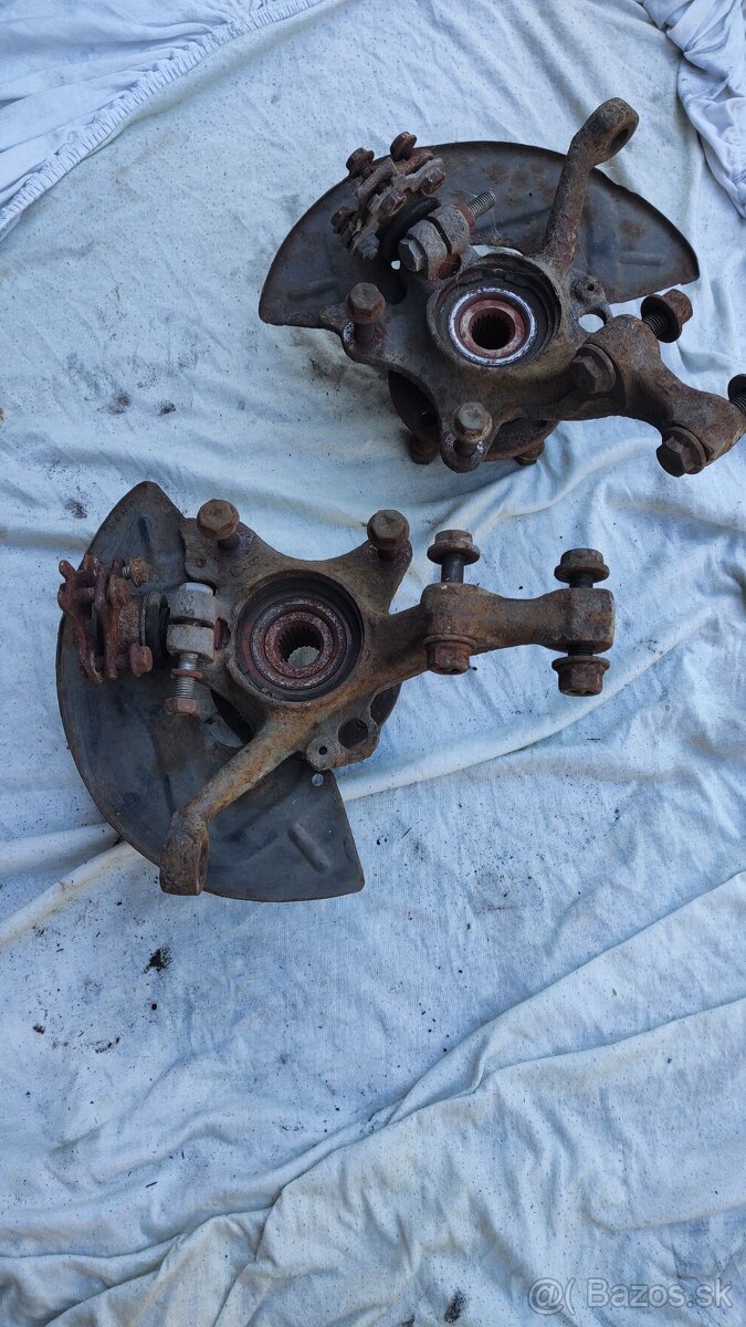 Golf 3 nárazník a otoče náboj kolies - 3