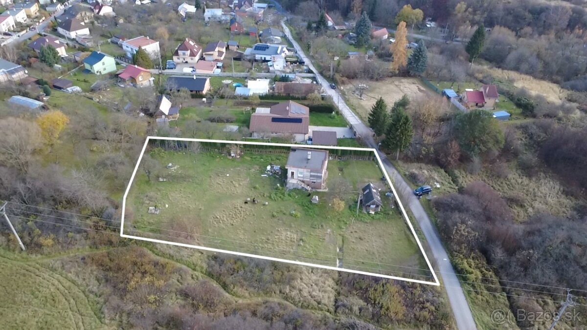 BEDES | Rodinný dom na rozsiahlom pozemku, 2916m2 - 3