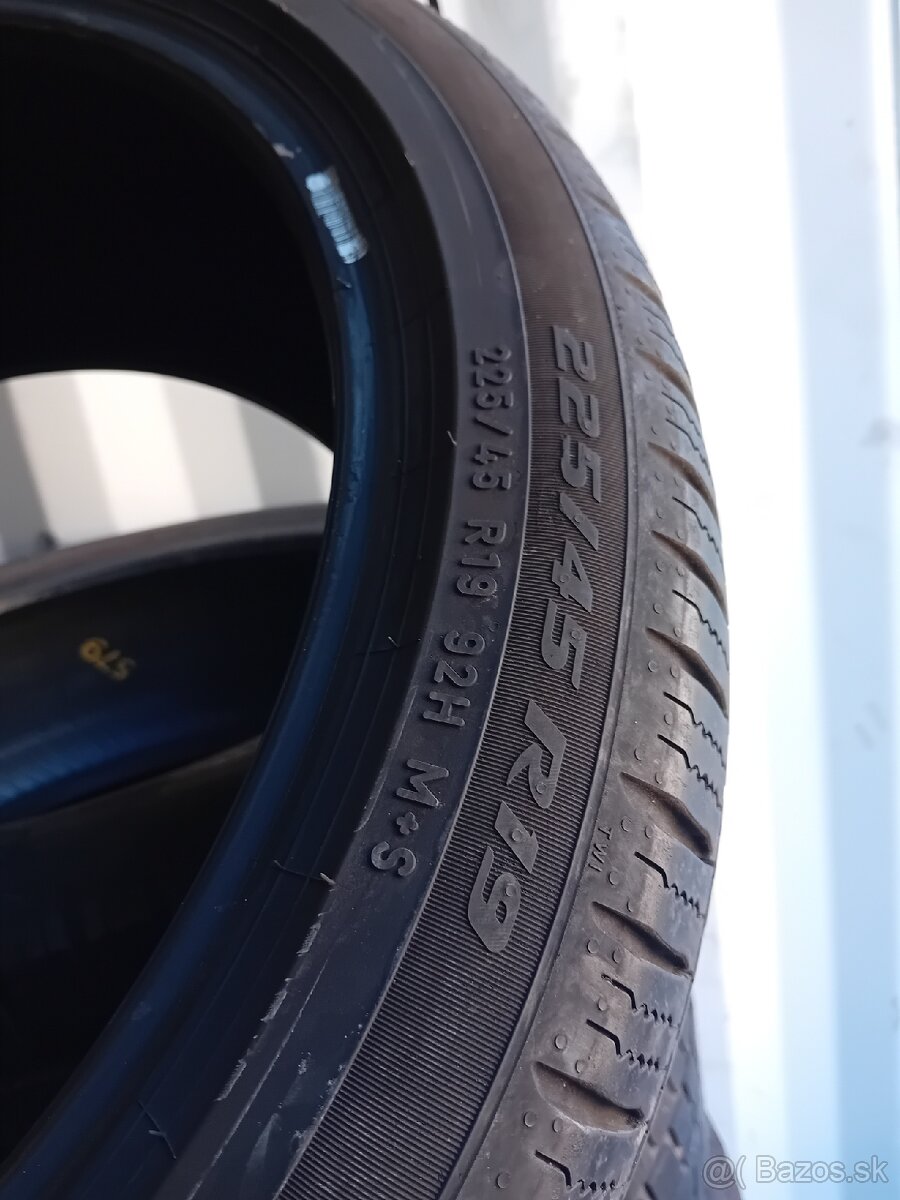 2x 225/45R19 celoročné pneumatiky Pirelli - 3