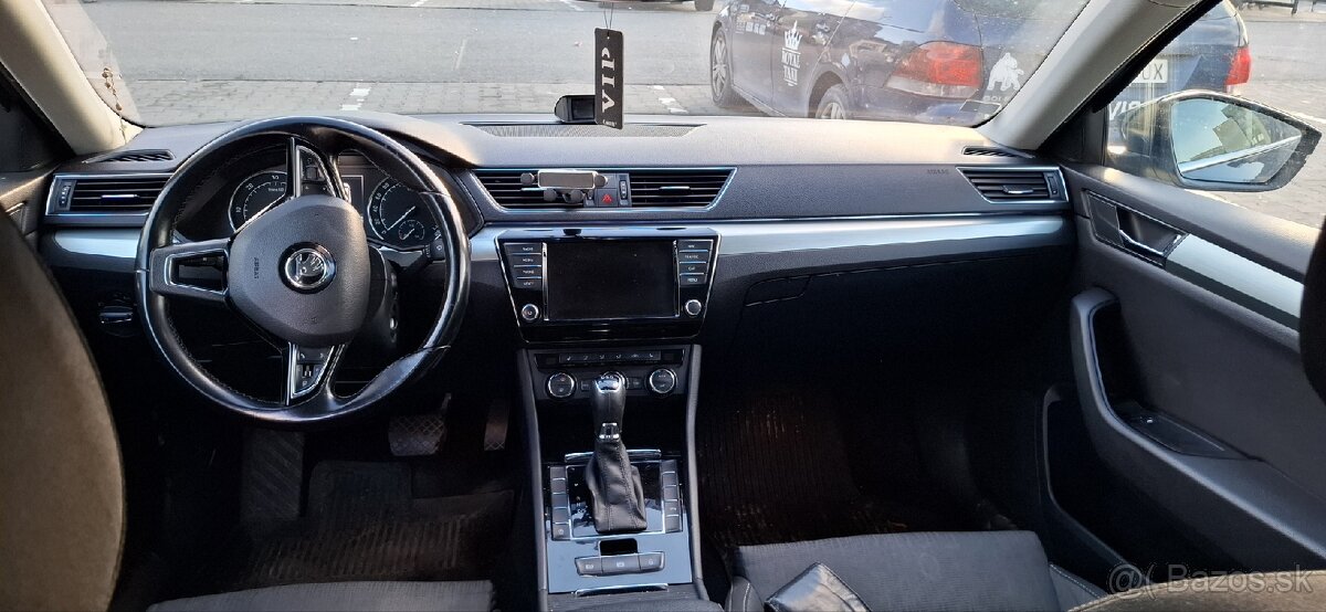 Škoda superb 3 1.6tdi vslusšnom stave - 3