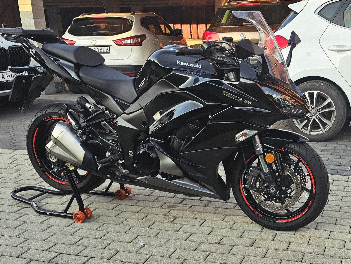 Kawasaki Z1000sx - 3