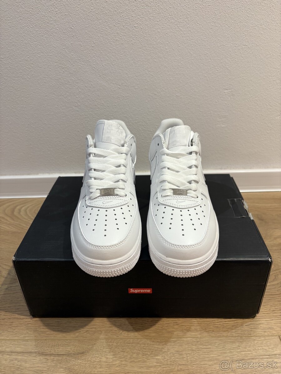 Nike Air Force 1 Supreme - 3